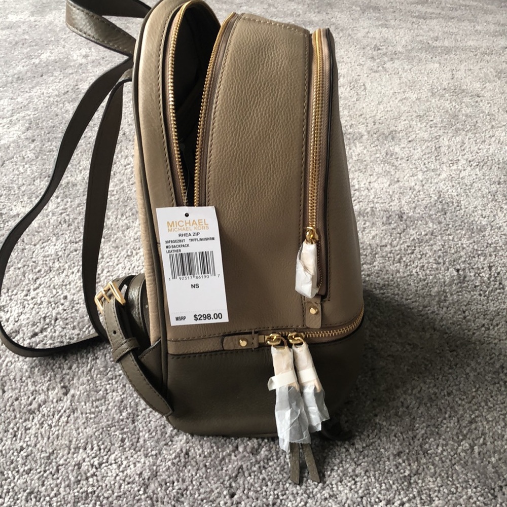 Michael Kors backpack - Picture 4 of 12